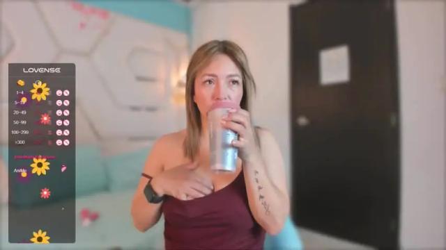 Image 4 of kailywilliams_ Stream on Chaturbate on 16 months ago