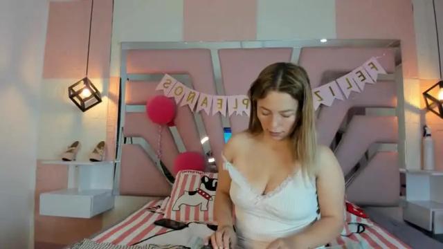 Thumbnail 1, kailywilliams_'s Stream at Chaturbate, 16 months ago