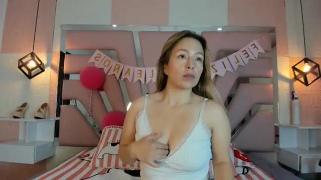 Image 3 of kailywilliams_ Stream on Chaturbate on 16 months ago