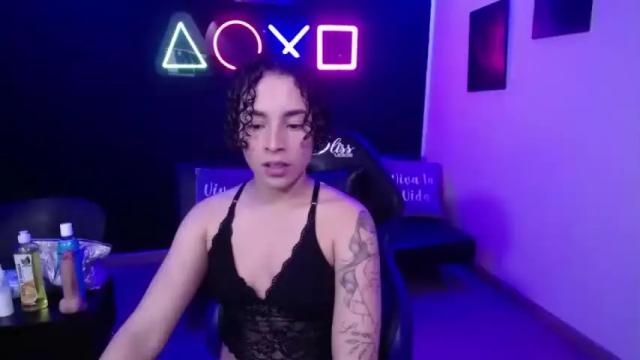 Image 6 of kaira_lopez Stream on Chaturbate on 20 months ago