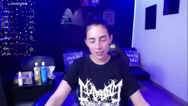 Image 7 of kaira_lopez Stream on Chaturbate on 20 months ago