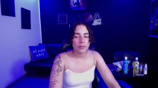 Image 3 of kairalopez_ Stream on Chaturbate on 20 months ago