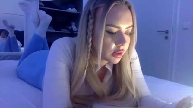 Image 3 of kaiseybuun Stream on Chaturbate on 13 months ago