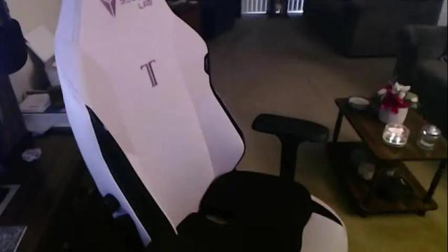 Image 2 of kait331 Stream on Chaturbate on 1 month ago