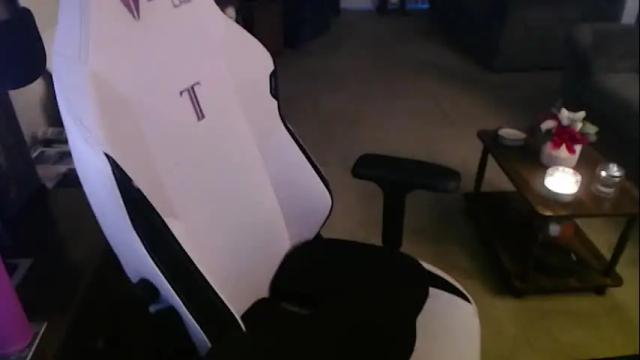 Image 4 of kait331 Stream on Chaturbate on 18 days ago