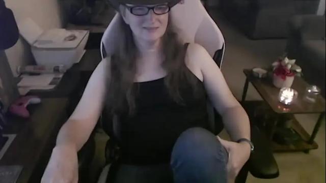 Image 2 of kait331 Stream on Chaturbate on 2 months ago