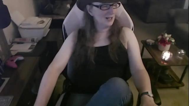 Image 3 of kait331 Stream on Chaturbate on 2 months ago