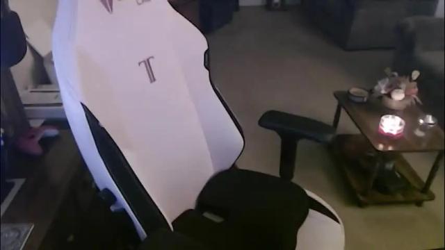 Image 3 of kait331 Stream on Chaturbate on 1 month ago