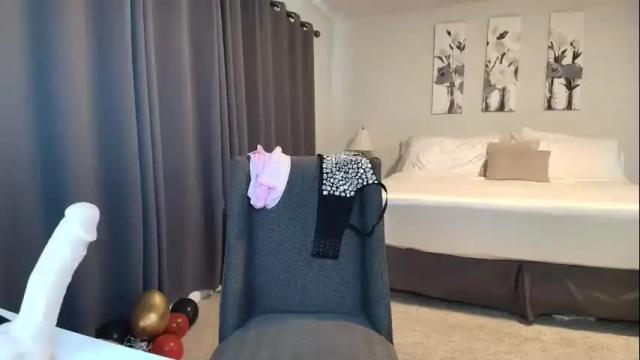 Image 4 of kaliii_jones Stream on Chaturbate on 27 days ago
