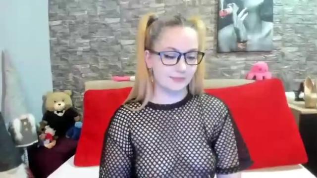 Image 8 of kalindahot Stream on Chaturbate on 13 months ago