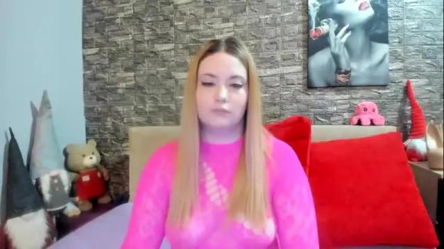 Image 11 of kalindahot Stream on Chaturbate on 21 days ago