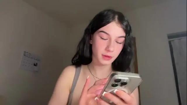 Image 6 of kalirhea18 Stream on Chaturbate on 9 months ago