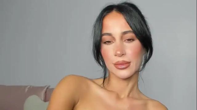 Image 7 of kalisix66 Stream on Chaturbate on 1 month ago