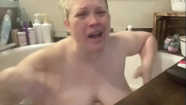 Image 12 of kalliefreya Stream on Chaturbate on 26 days ago