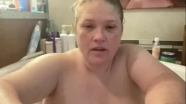 Image 3 of kalliefreya Stream on Chaturbate on 26 days ago