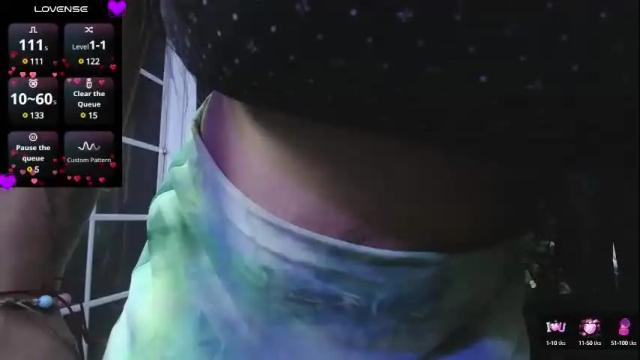 Image 7 of kalpananaisha_ Stream on Chaturbate on 1 month ago