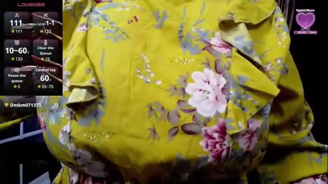 Image 4 of kalpananaisha_ Stream on Chaturbate on 2 months ago