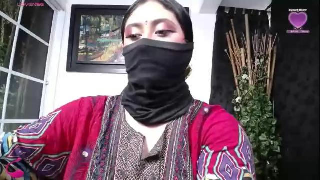 Image 12 of kalpananaisha_ Stream on Chaturbate on 1 month ago
