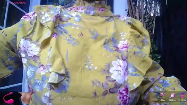 Image 11 of kalpananaisha_ Stream on Chaturbate on 1 month ago
