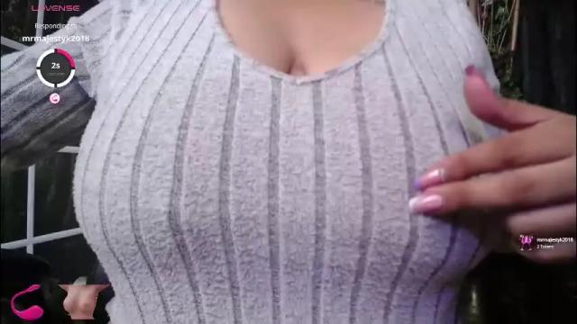 Image 7 of kalpananaisha_ Stream on Chaturbate on 1 month ago