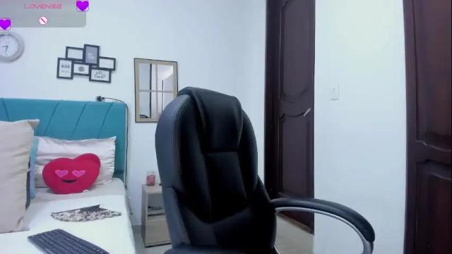 Image 3 of kam_lopez Stream on Chaturbate on 1 month ago