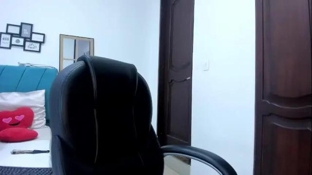 Image 4 of kam_lopez Stream on Chaturbate on 1 month ago