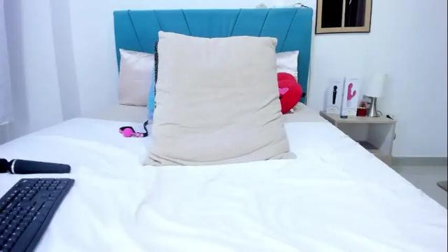 Image 12 of kam_lopez Stream on Chaturbate on 23 days ago