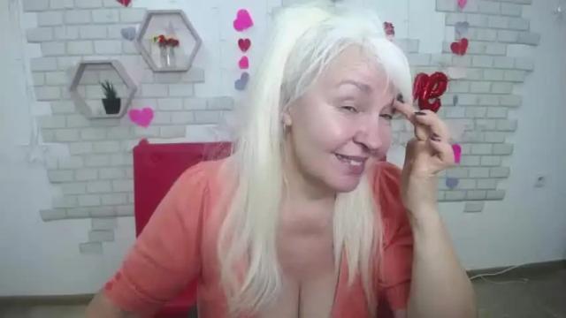 Image 11 of kamaliasim Stream on Chaturbate on 16 months ago