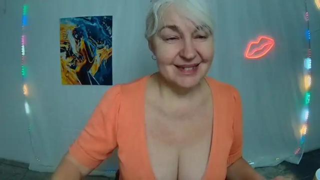 Image 3 of kamaliasim Stream on Chaturbate on 15 months ago