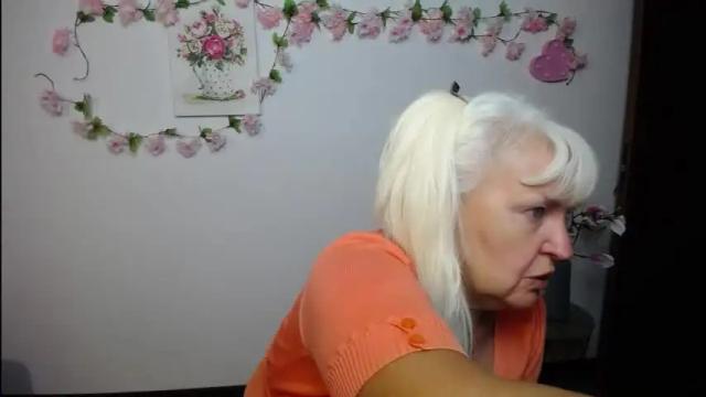 Image 4 of kamaliasim Stream on Chaturbate on 1 month ago