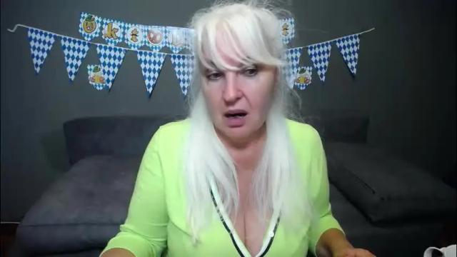 Image 2 of kamaliasim Stream on Chaturbate on 24 days ago