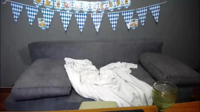 Image 7 of kamaliasim Stream on Chaturbate on 24 days ago