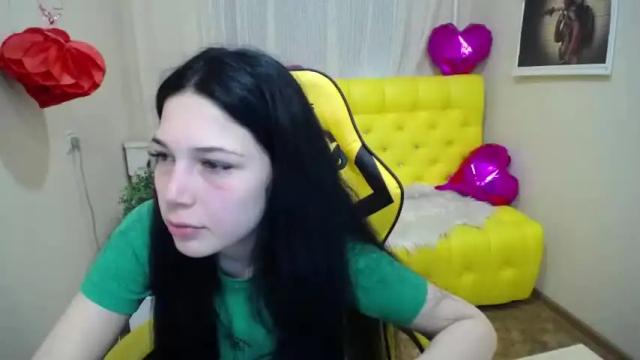Image 11 of kamaliyafrench Stream on Chaturbate on 15 months ago