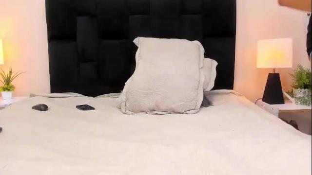 Image 2 of kamell_x26 Stream on Chaturbate on 1 month ago