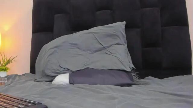 Image 10 of kamell_x26 Stream on Chaturbate on 1 month ago