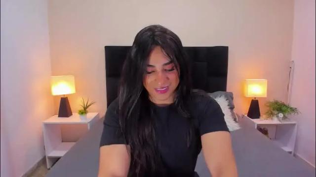 Image 2 of kamell_x26 Stream on Chaturbate on 2 months ago