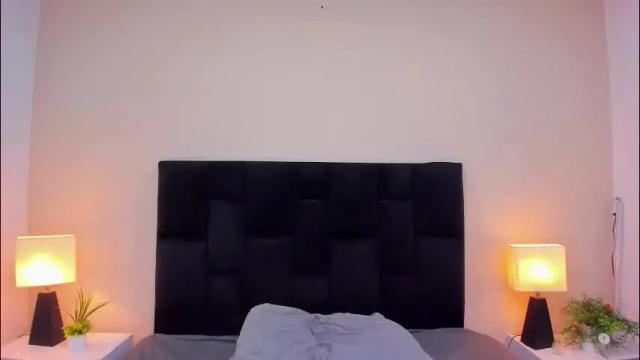 Image 2 of kamell_x26 Stream on Chaturbate on 2 months ago