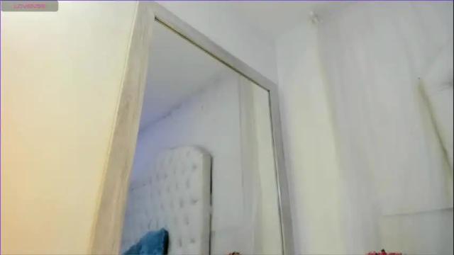 Image 8 of kamila_arias Stream on Chaturbate on 5 days ago