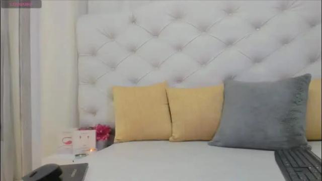 Image 3 of kamila_arias Stream on Chaturbate on 27 days ago