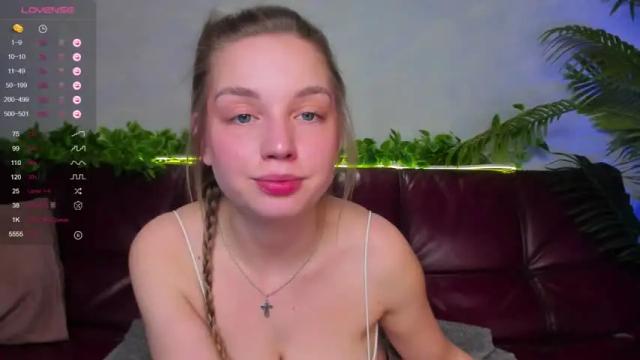 Image 12 of kamilla_hunter Stream on Chaturbate on 12 months ago