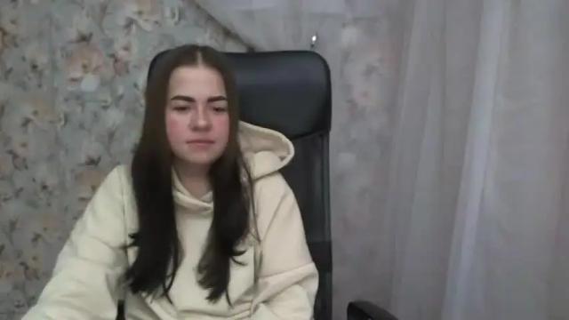 Image 2 of kamillahott Stream on Chaturbate on 19 months ago