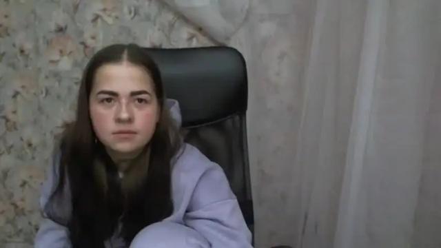 Image 12 of kamillahott Stream on Chaturbate on 19 months ago