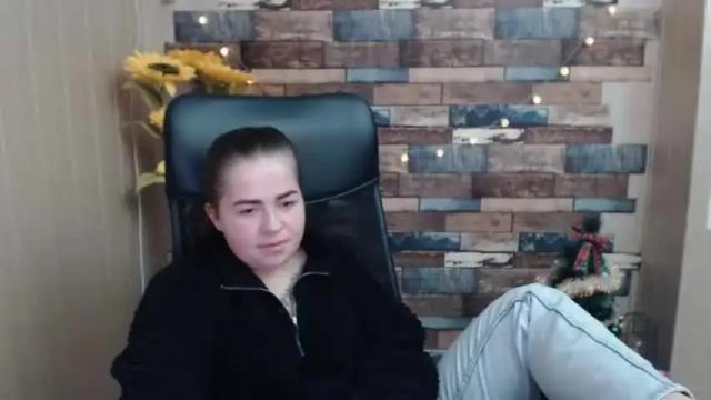 Image 11 of kamillahott Stream on Chaturbate on 19 months ago