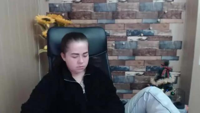 Image 8 of kamillahott Stream on Chaturbate on 19 months ago