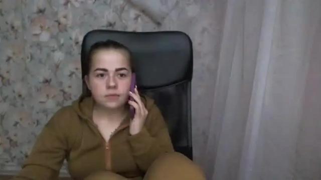 Image 2 of kamillahott Stream on Chaturbate on 19 months ago