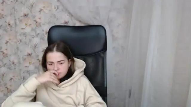 Image 11 of kamillahott Stream on Chaturbate on 18 months ago