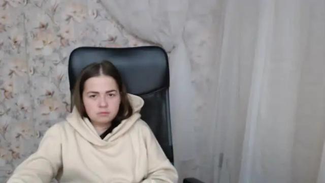Image 4 of kamillahott Stream on Chaturbate on 18 months ago