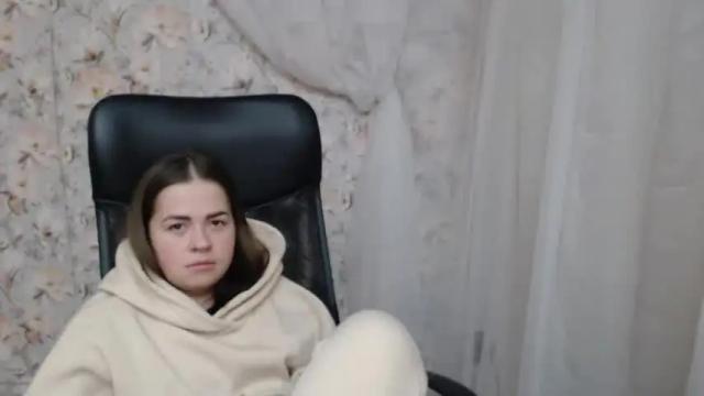 Image 8 of kamillahott Stream on Chaturbate on 18 months ago