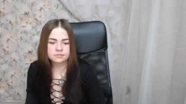 Image 11 of kamillahott Stream on Chaturbate on 18 months ago
