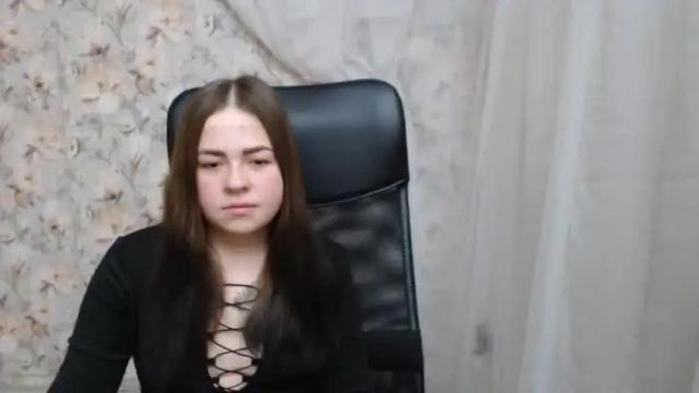 Image 7 of kamillahott Stream on Chaturbate on 18 months ago